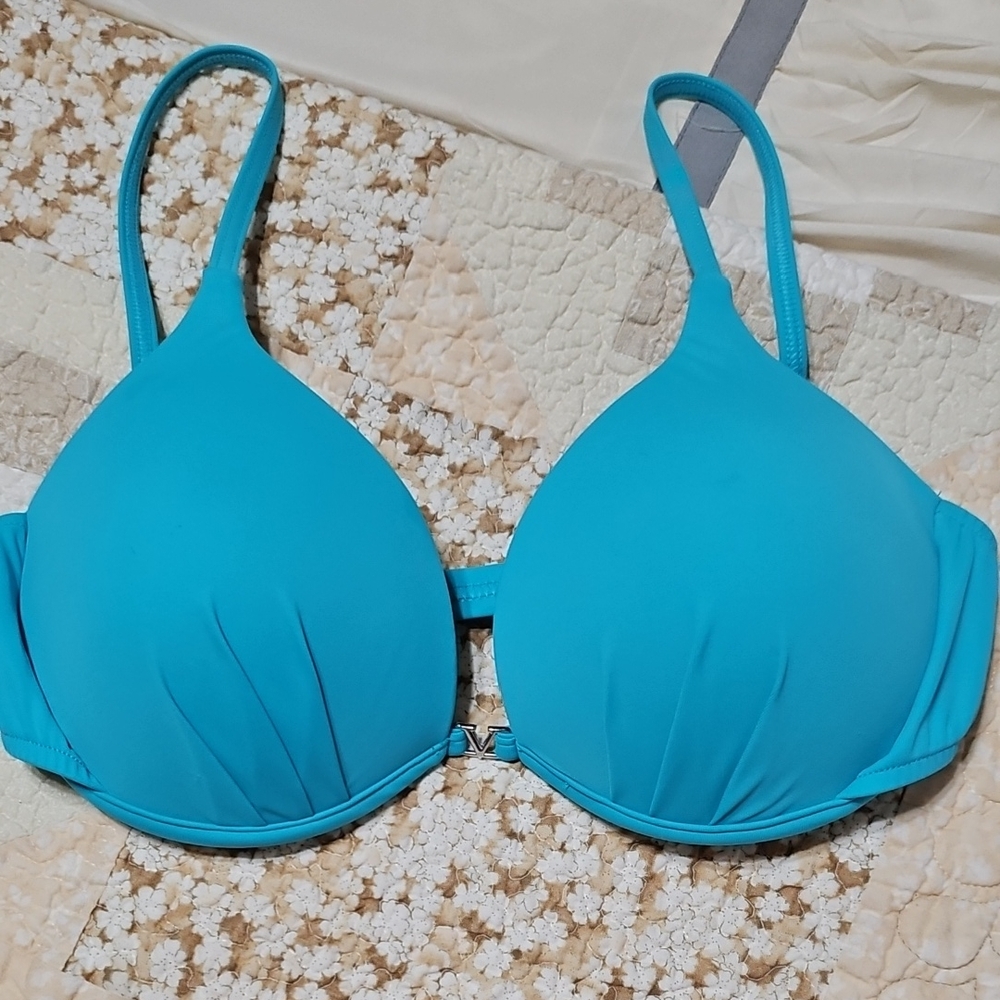 NWOT VENUS Turquoise Bikini Top
